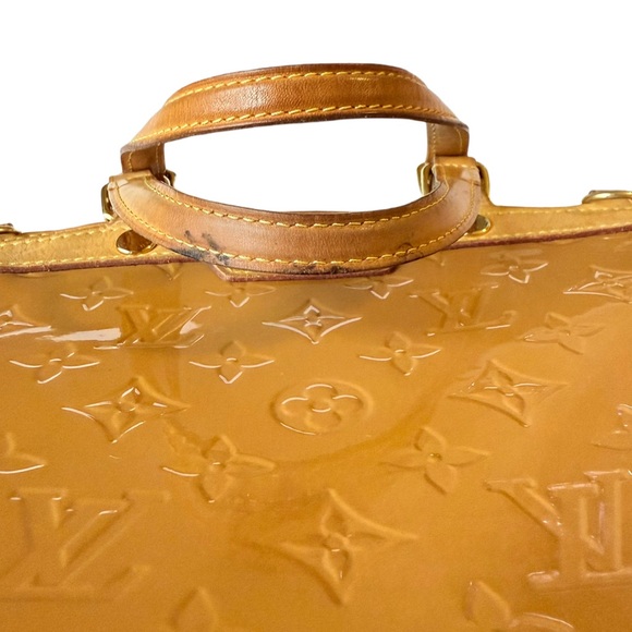 Louis Vuitton Monogram Vernis Brea MM Bag - Picture 14 of 15